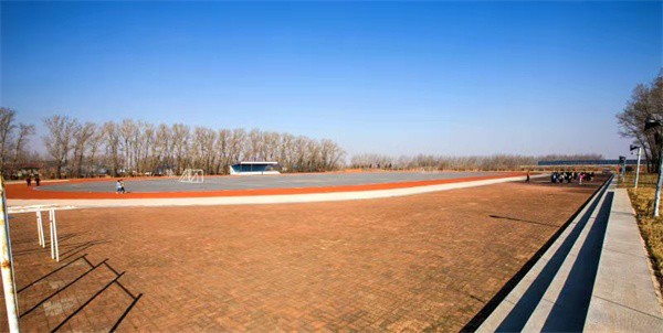 1616398104133110.jpg 运动场.jpg